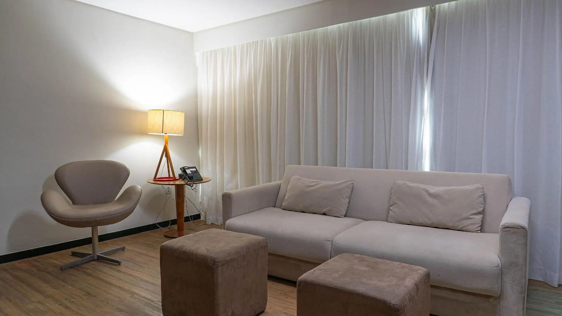 Appartamento Flats 350M Da Praia De Boa Viagem Com Cafe Da Manha Recife