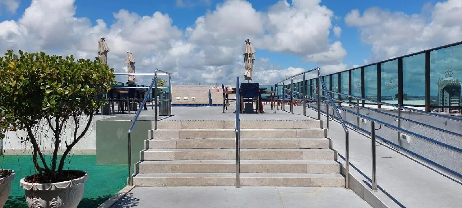Appartamento Flats 350M Da Praia De Boa Viagem Com Cafe Da Manha Recife